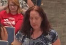 Mother has microphone cut as she reads from alleged assignment given to teen daughter