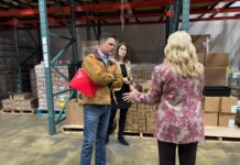 Nunn Visits Food Bank of Iowa, Urges Senate Action Ahead of SNAP, WIC Funding Deadline